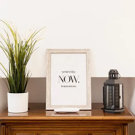 Brilla Marvelous In The Center