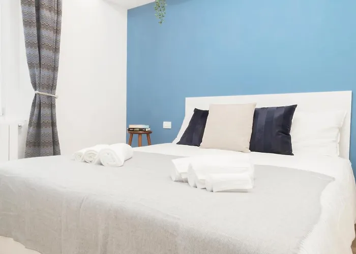 Brilla Marvelous In The Center *