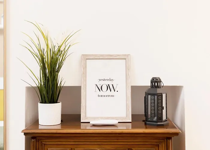 Brilla Marvelous In The Center